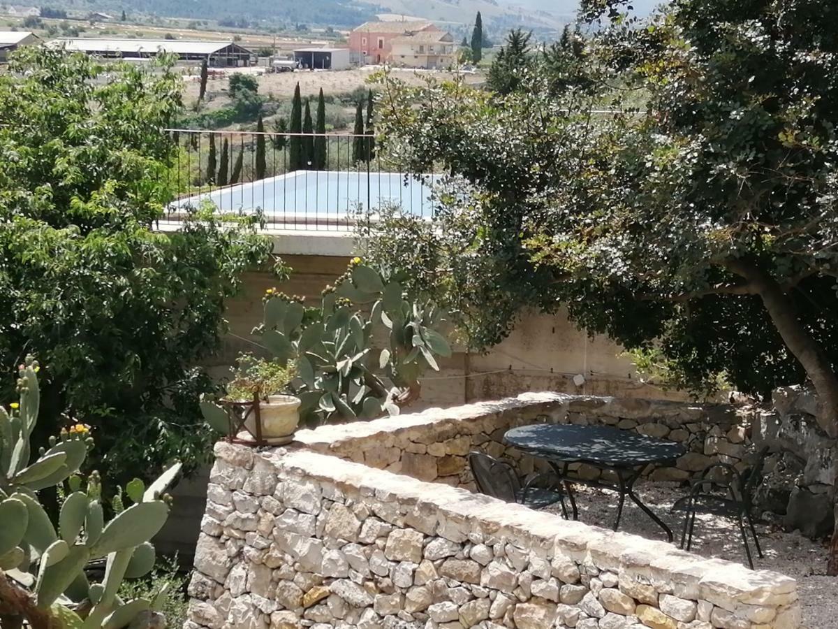 Poggio Del Gallo Chiaramonte Gulfi Exterior photo